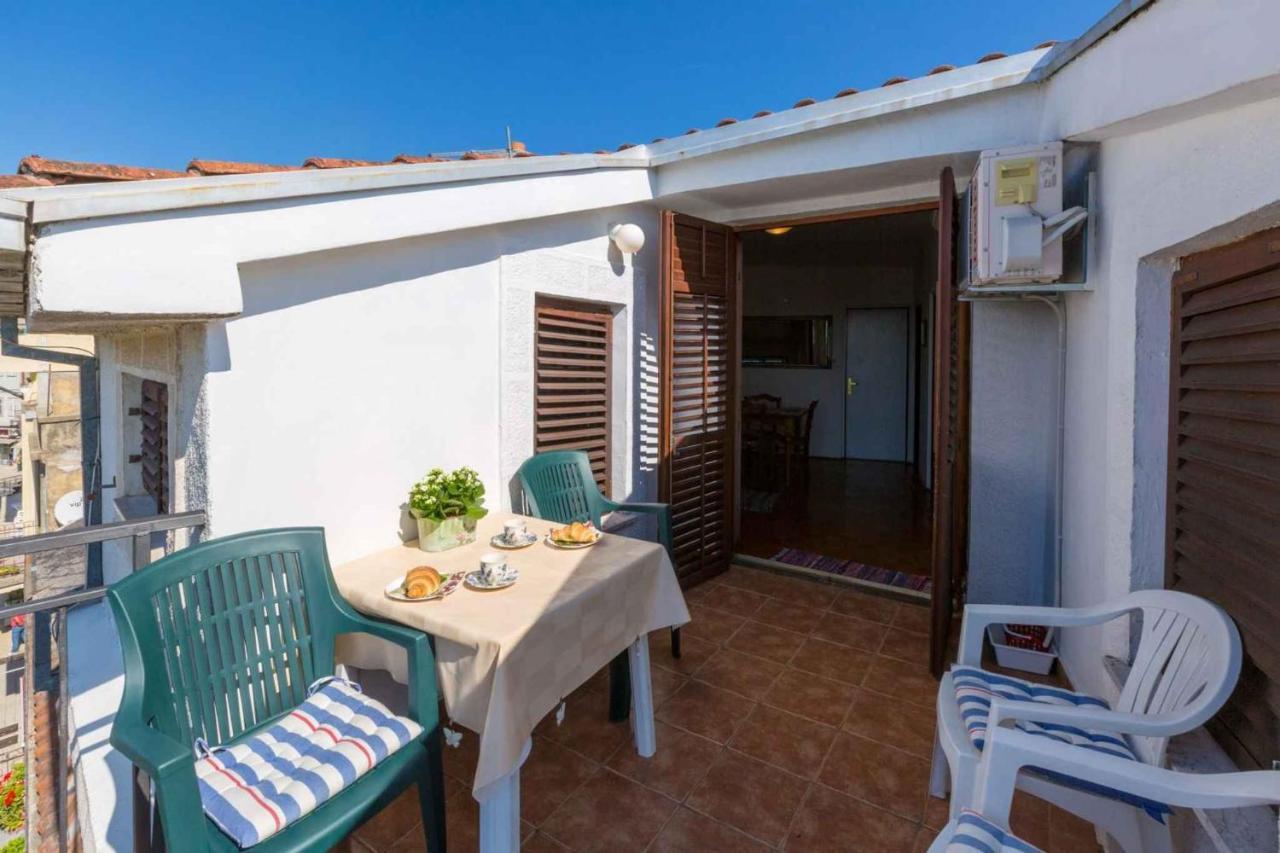 Apartment In Crikvenica 5600 Bagian luar foto